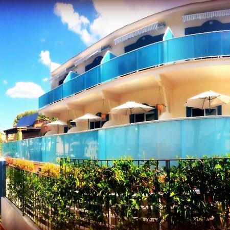 Apartamentos Petit Blau Peguera Kültér fotó