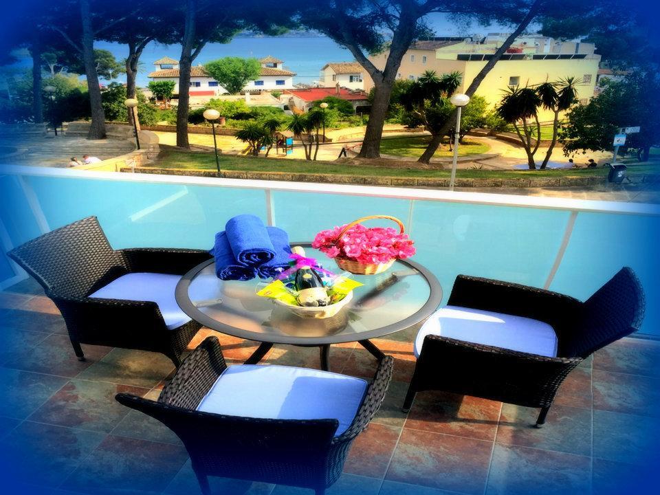 Apartamentos Petit Blau Peguera Kültér fotó